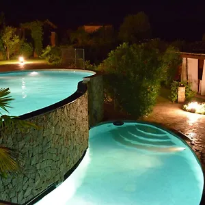 https://villa-borgo-baires-chia.in-sardinia.net